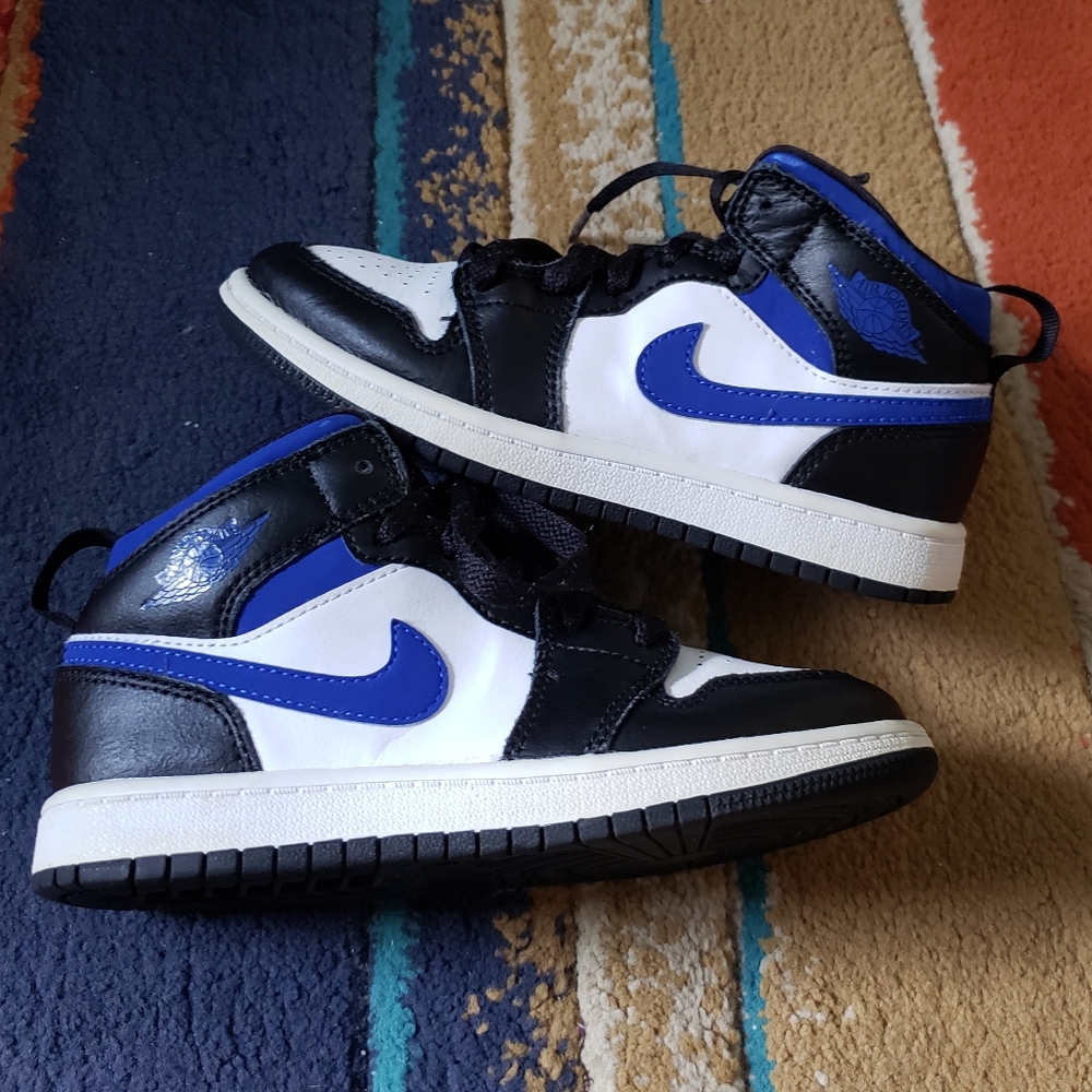 Nike shoes Kids size 13c